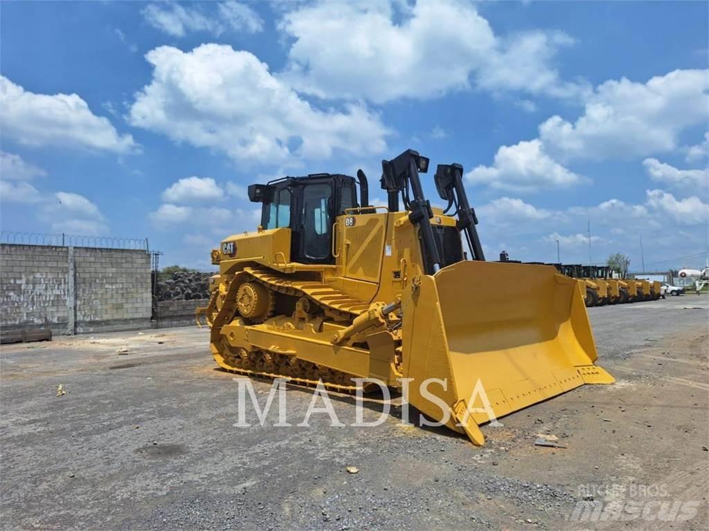 CAT D8 履带式推土机