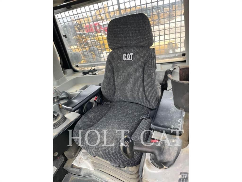 CAT D8 履带式推土机