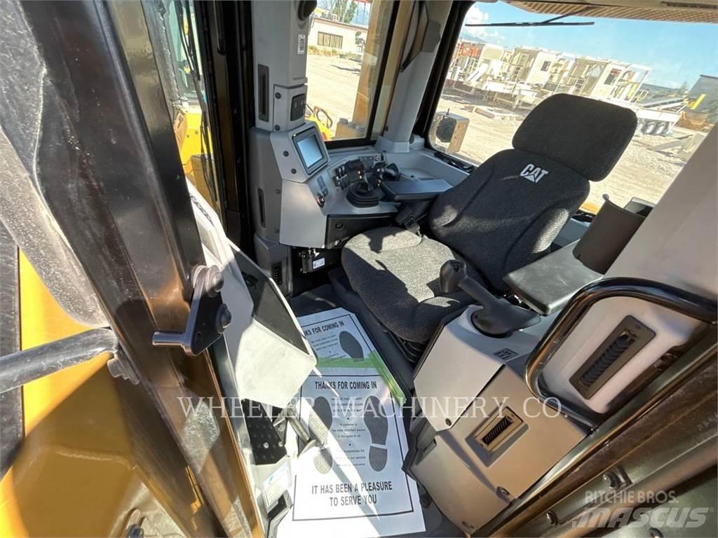 CAT D8 SU 履带式推土机