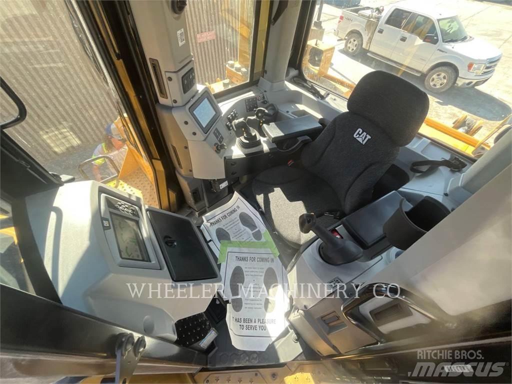 CAT D8 SU 履带式推土机