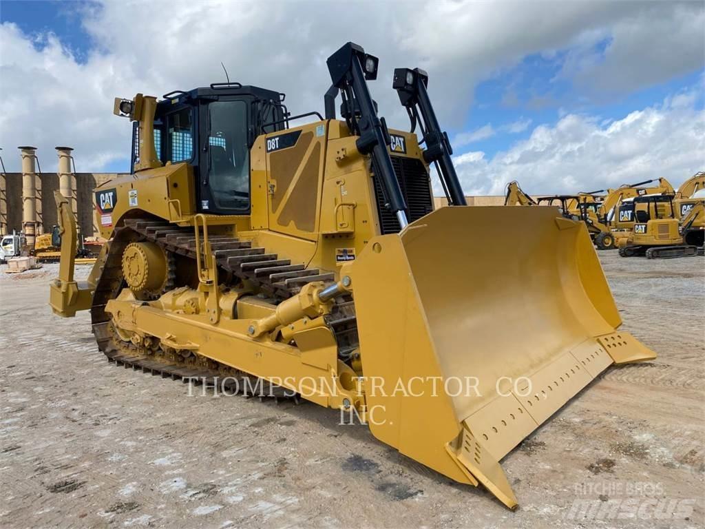 CAT D8T 履带式推土机