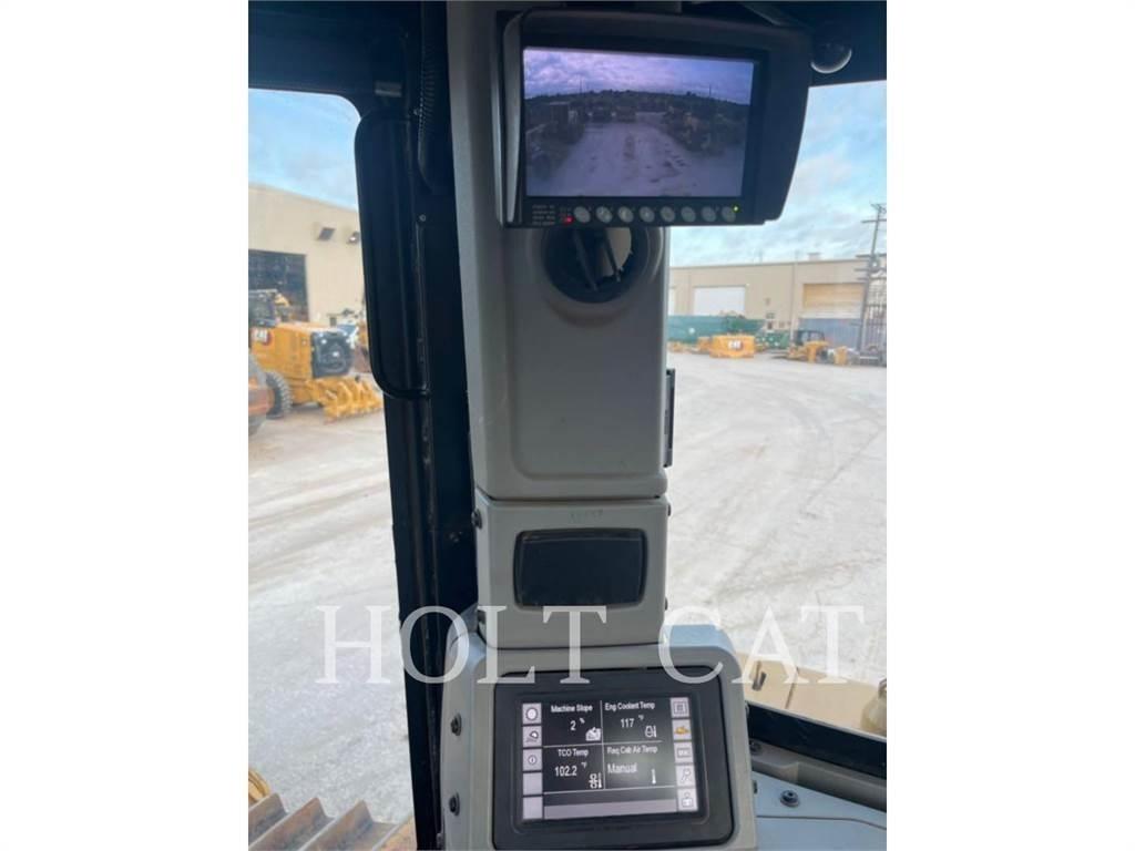 CAT D8T 履带式推土机