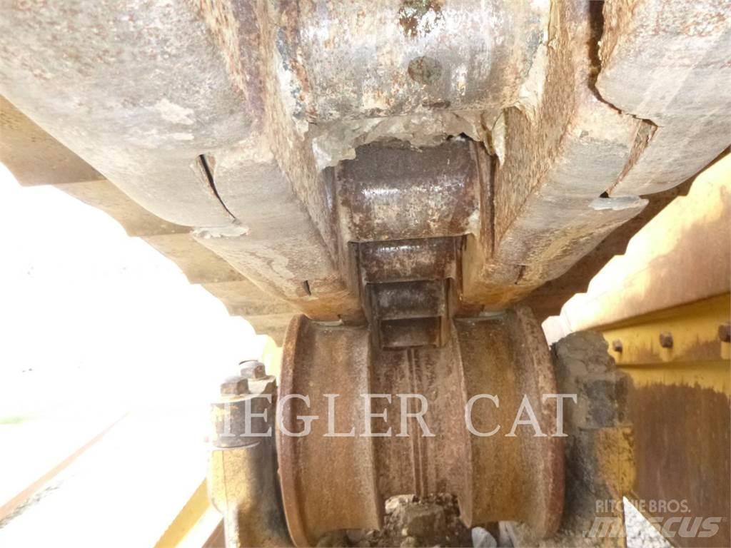 CAT D8T 履带式推土机