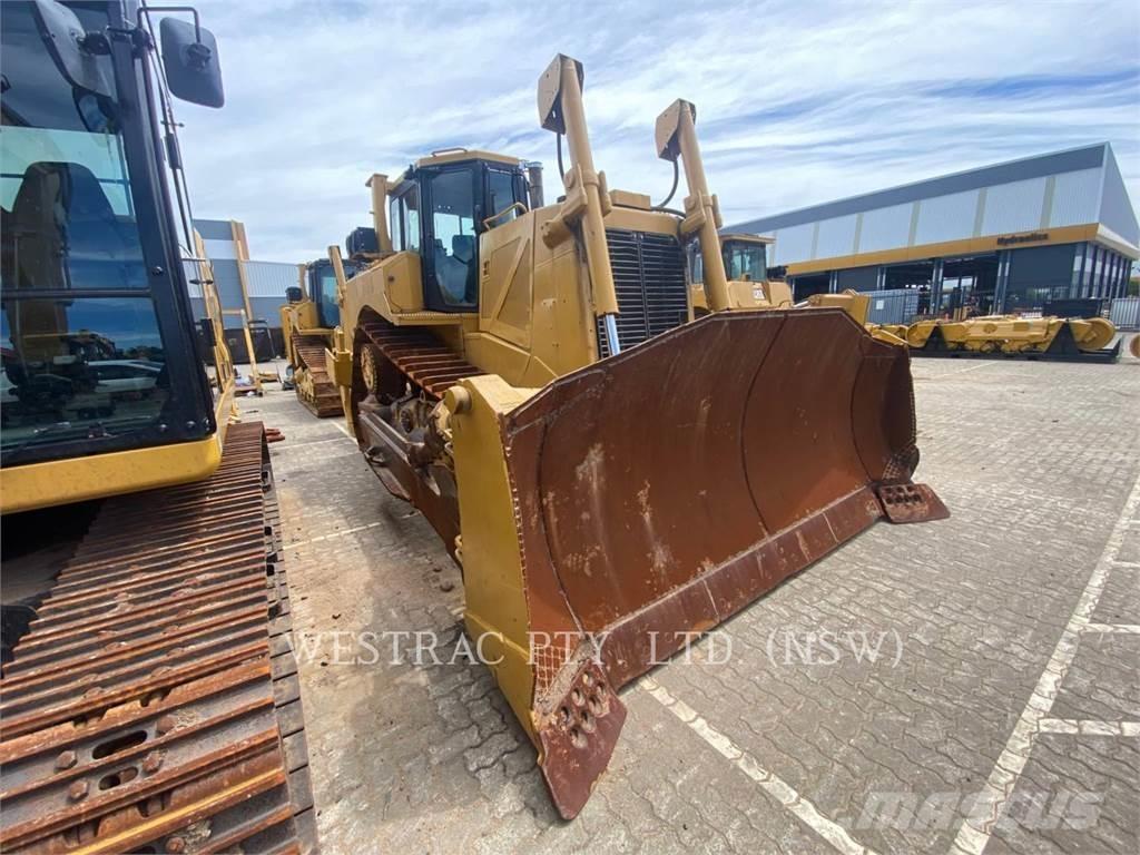 CAT D8T 履带式推土机