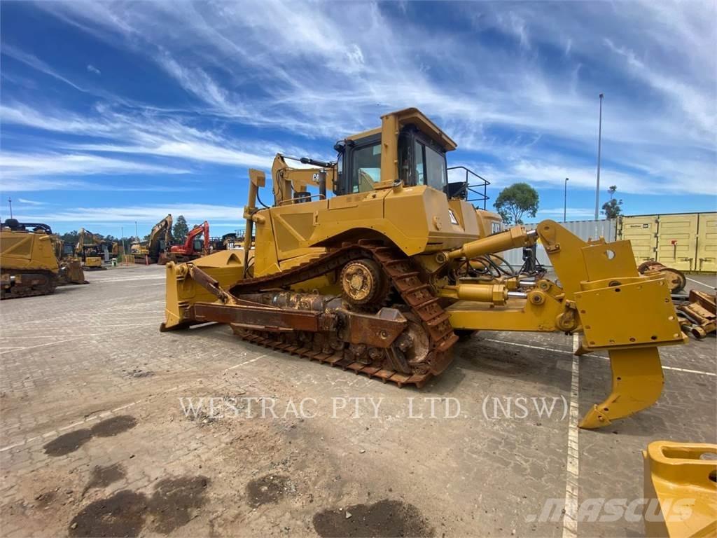 CAT D8T 履带式推土机