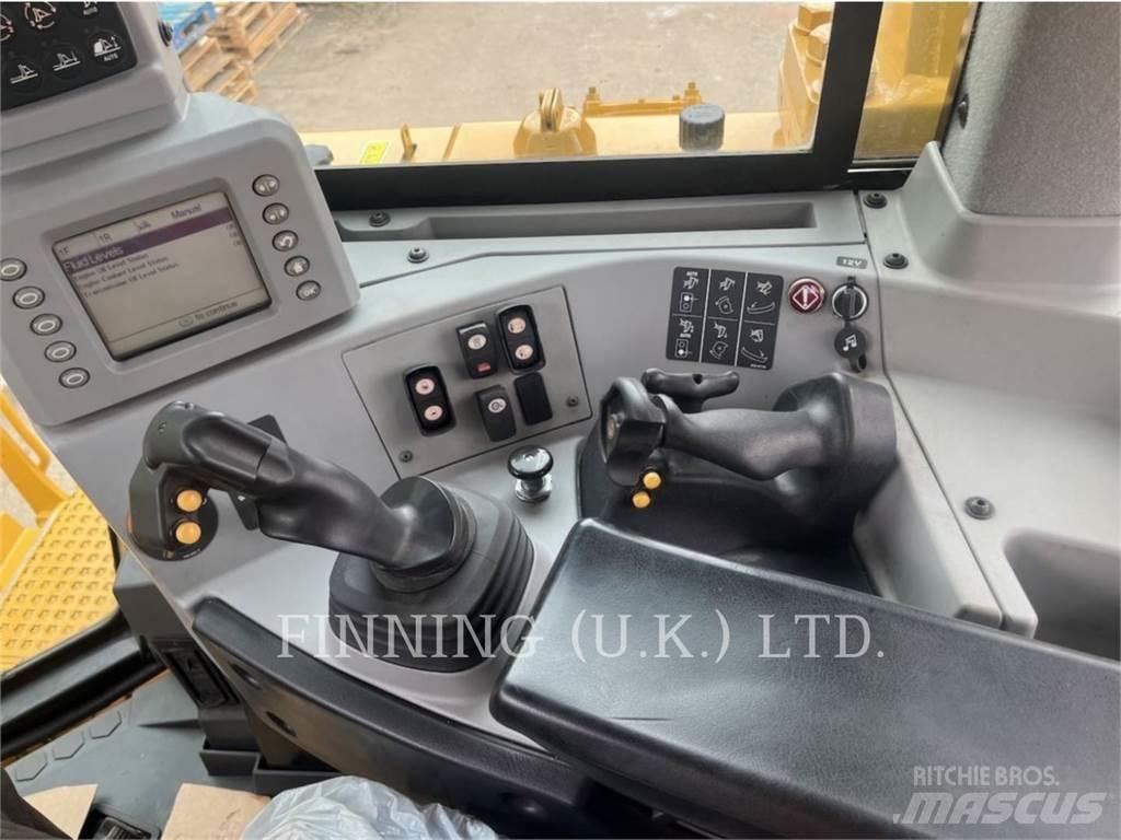 CAT D8T 履带式推土机