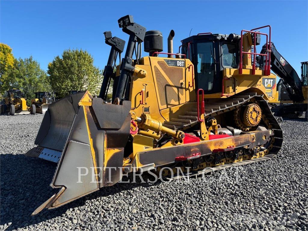 CAT D8T 履带式推土机