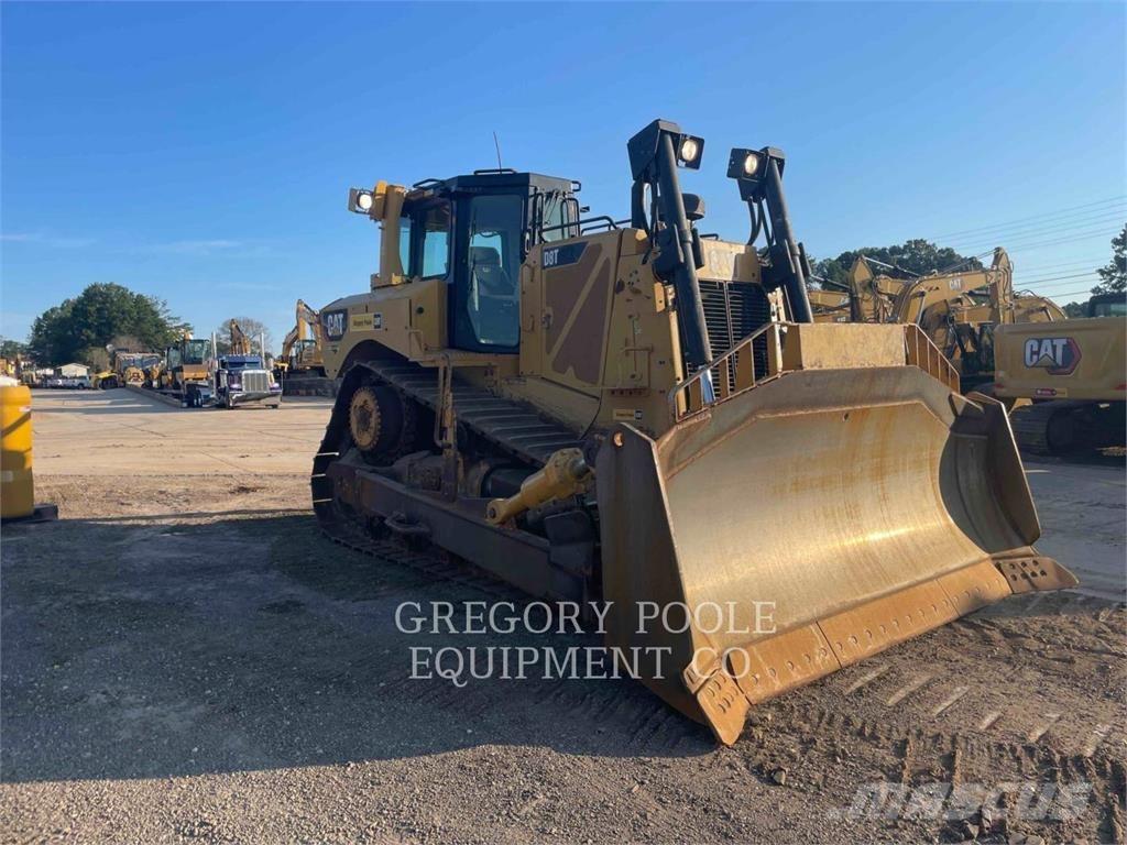 CAT D8T 履带式推土机