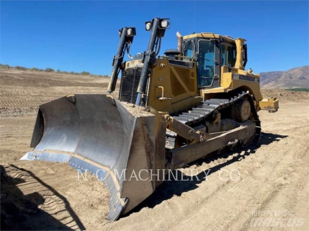 CAT D8T 履带式推土机