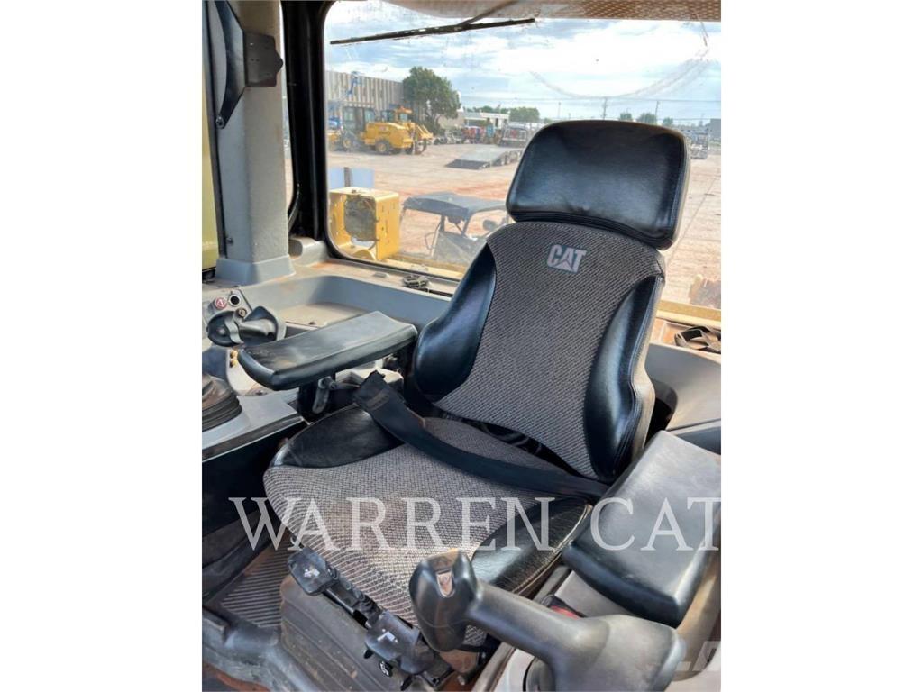 CAT D8T 4XLARO 履带式推土机