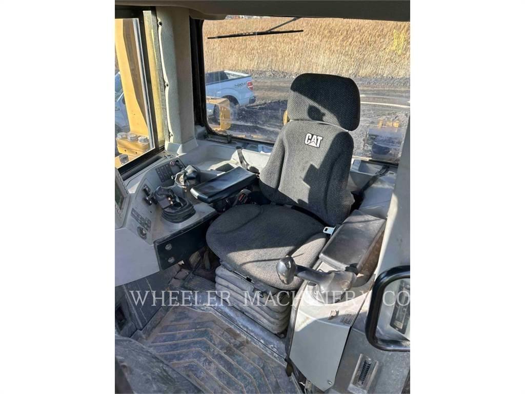CAT D8T SU 履带式推土机