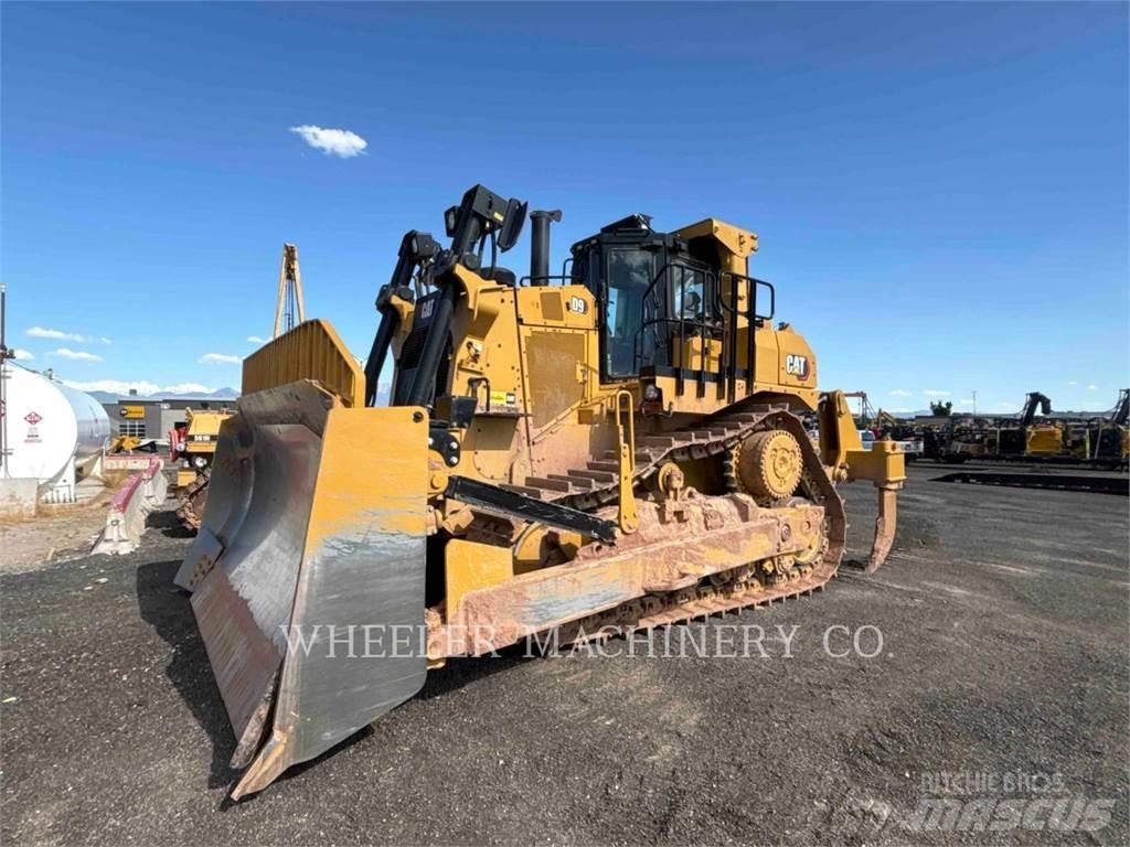 CAT D9 履带式推土机