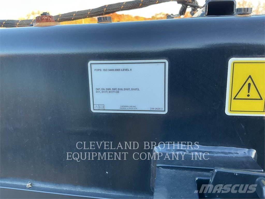 CAT D9 履带式推土机