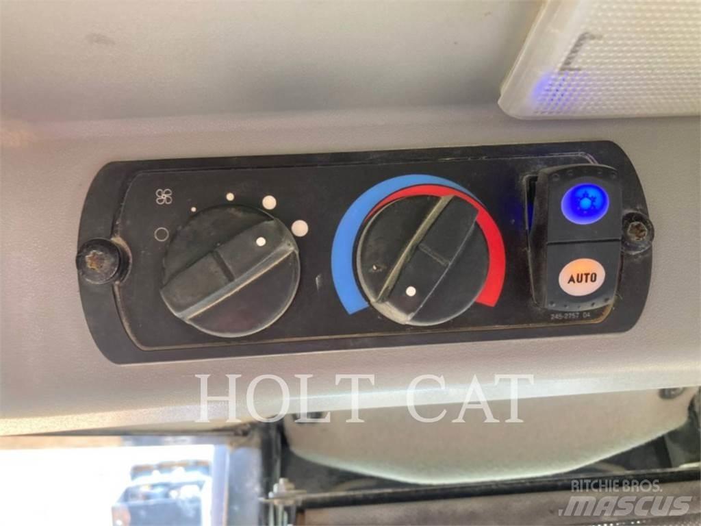 CAT D9T 履带式推土机
