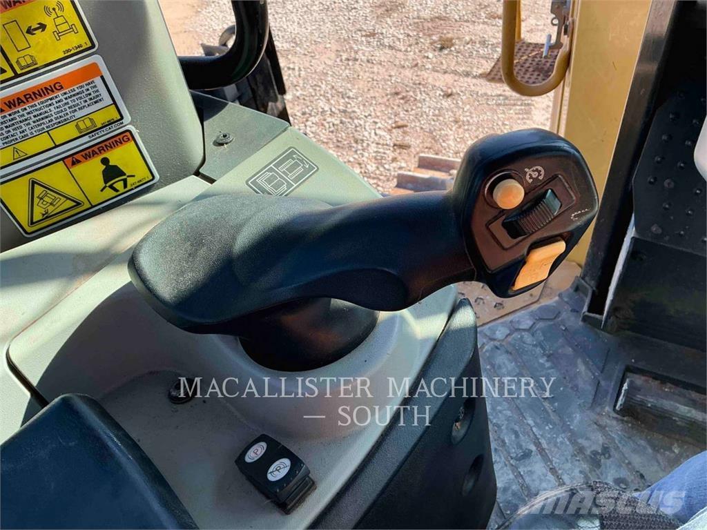 CAT D9T 履带式推土机