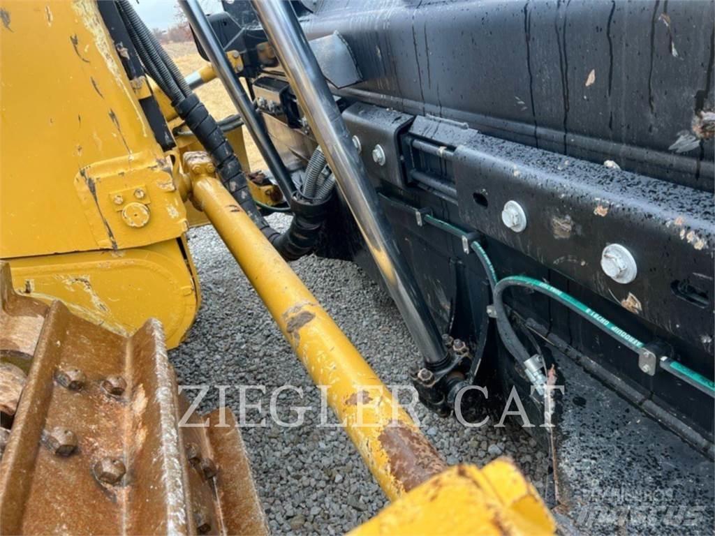 CAT D9T 履带式推土机