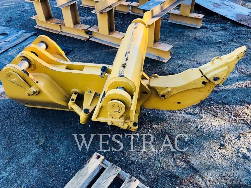 CAT D9T RIPPER 松土器