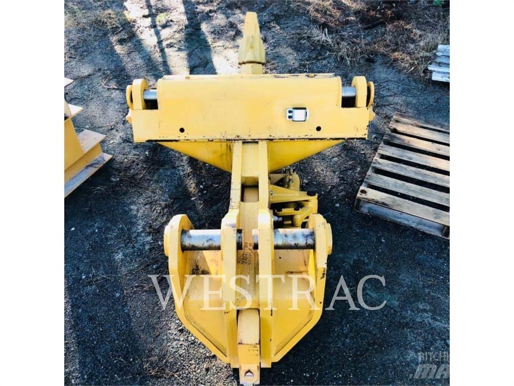CAT D9T RIPPER 松土器