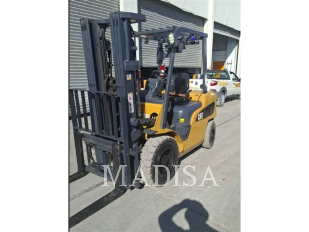 CAT DP30NM5-D 其他叉车