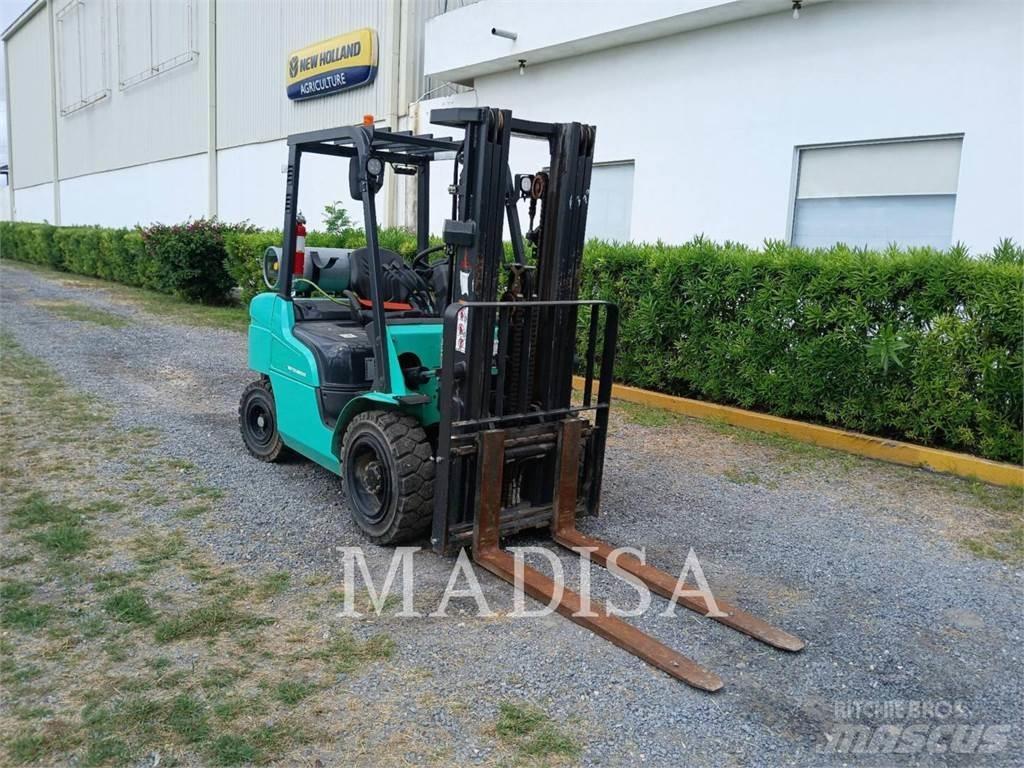CAT FG30N5-GLE 其他叉车