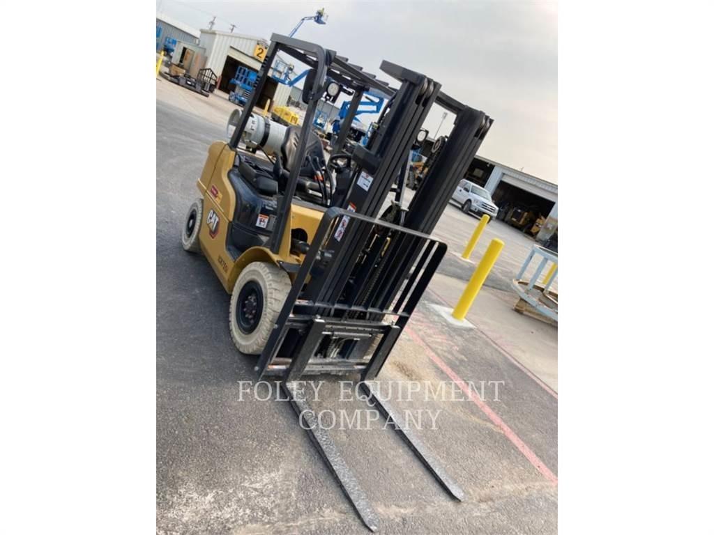 CAT GP25N 组装挖掘机