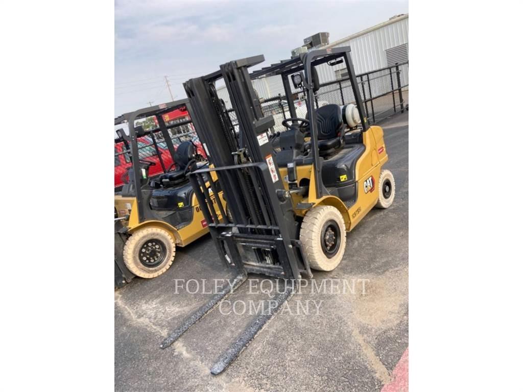 CAT GP25N 组装挖掘机