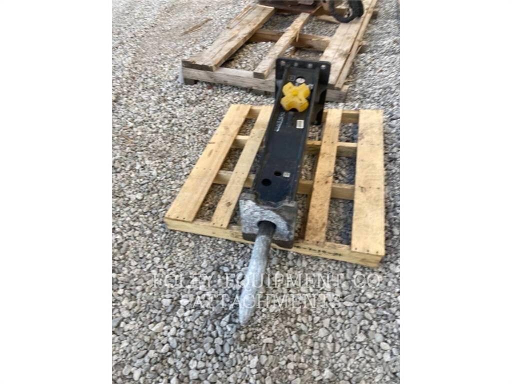 CAT HHB6SF 滑移装载机