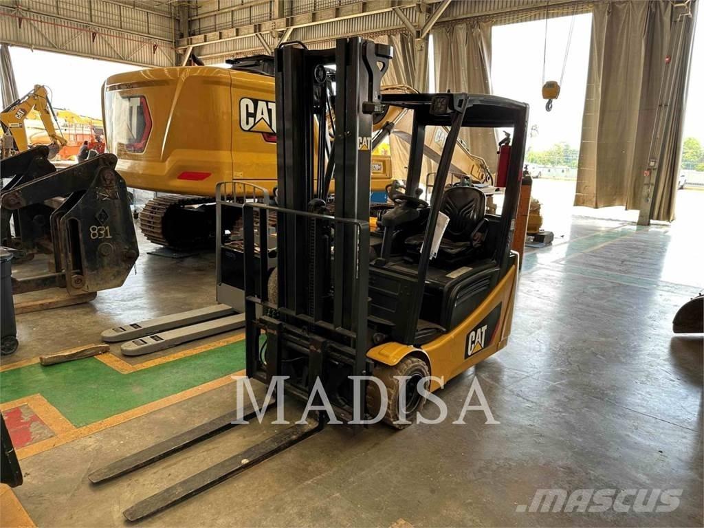 CAT LIFT TRUCKS 2ET4000 其他叉车