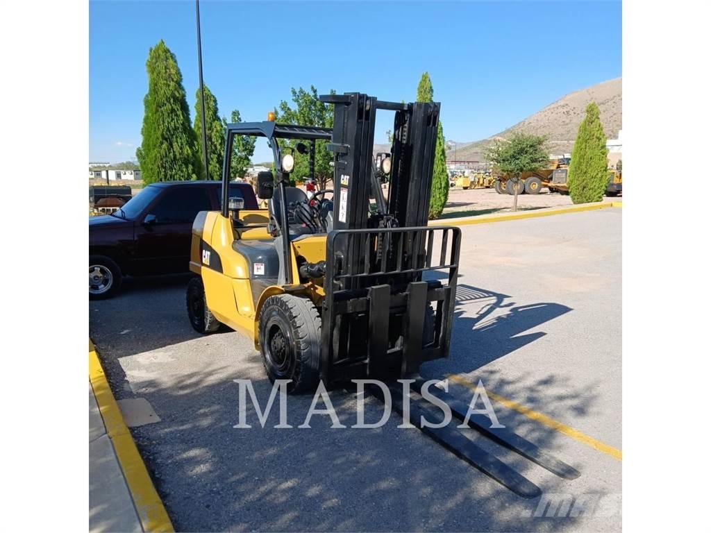 CAT LIFT TRUCKS DP50NM 柴油叉车