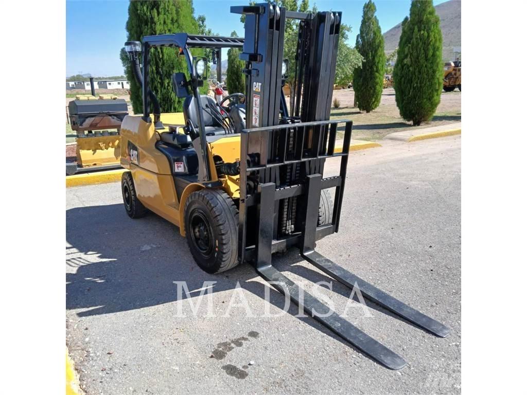 CAT LIFT TRUCKS DP50NM1 柴油叉车