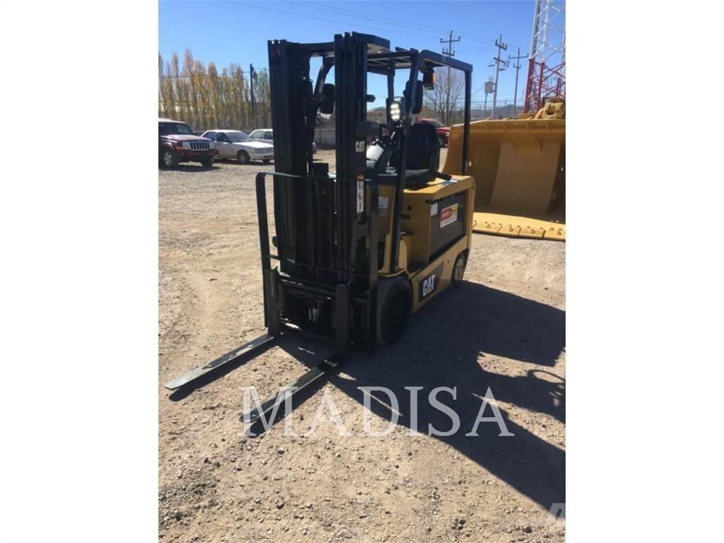 CAT LIFT TRUCKS EC25LN2 其他叉车