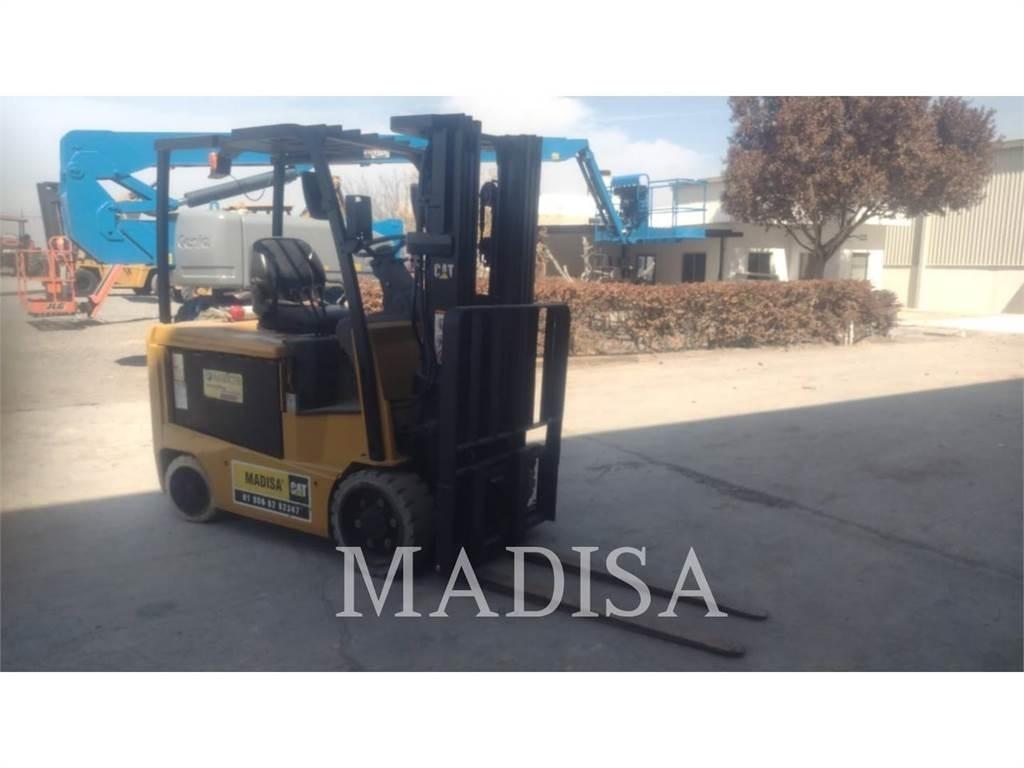 CAT LIFT TRUCKS EC25LN2 其他叉车