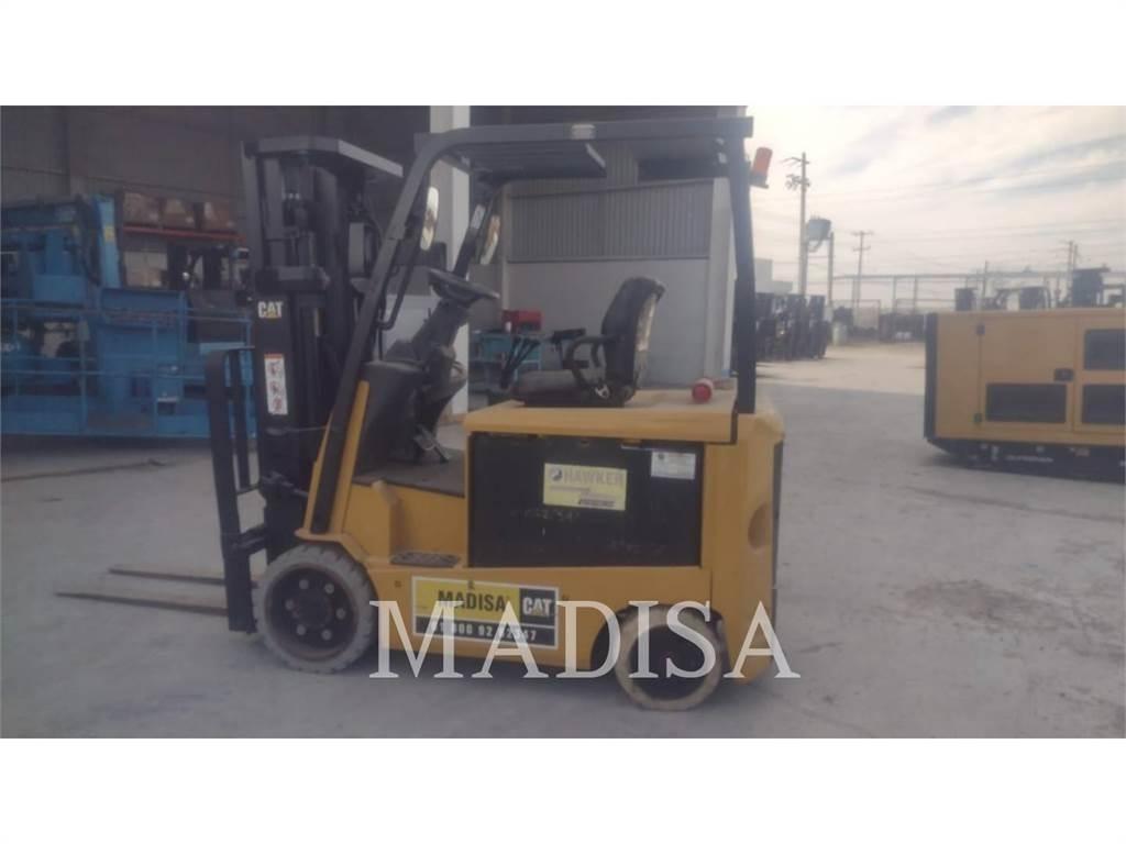 CAT LIFT TRUCKS EC25LN2 其他叉车