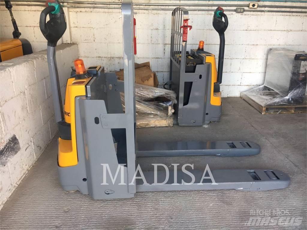 CAT LIFT TRUCKS EJE120E 其他叉车