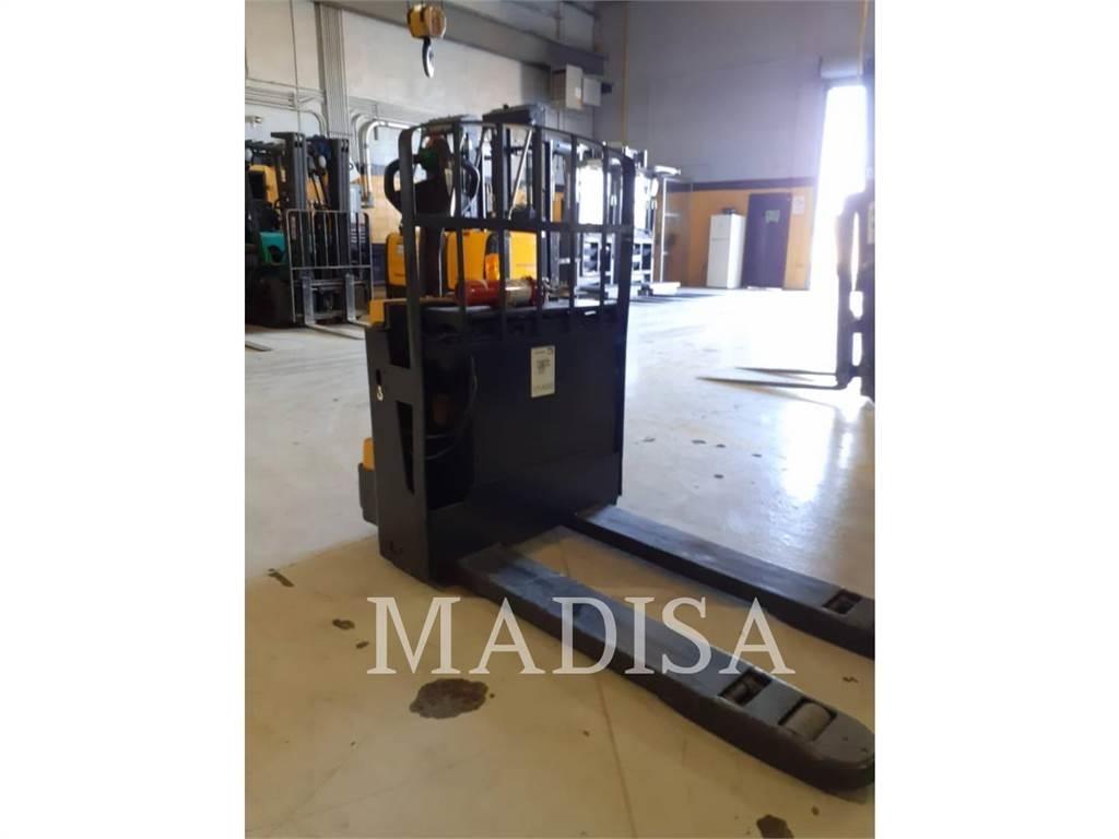 CAT LIFT TRUCKS EJE120E 其他叉车
