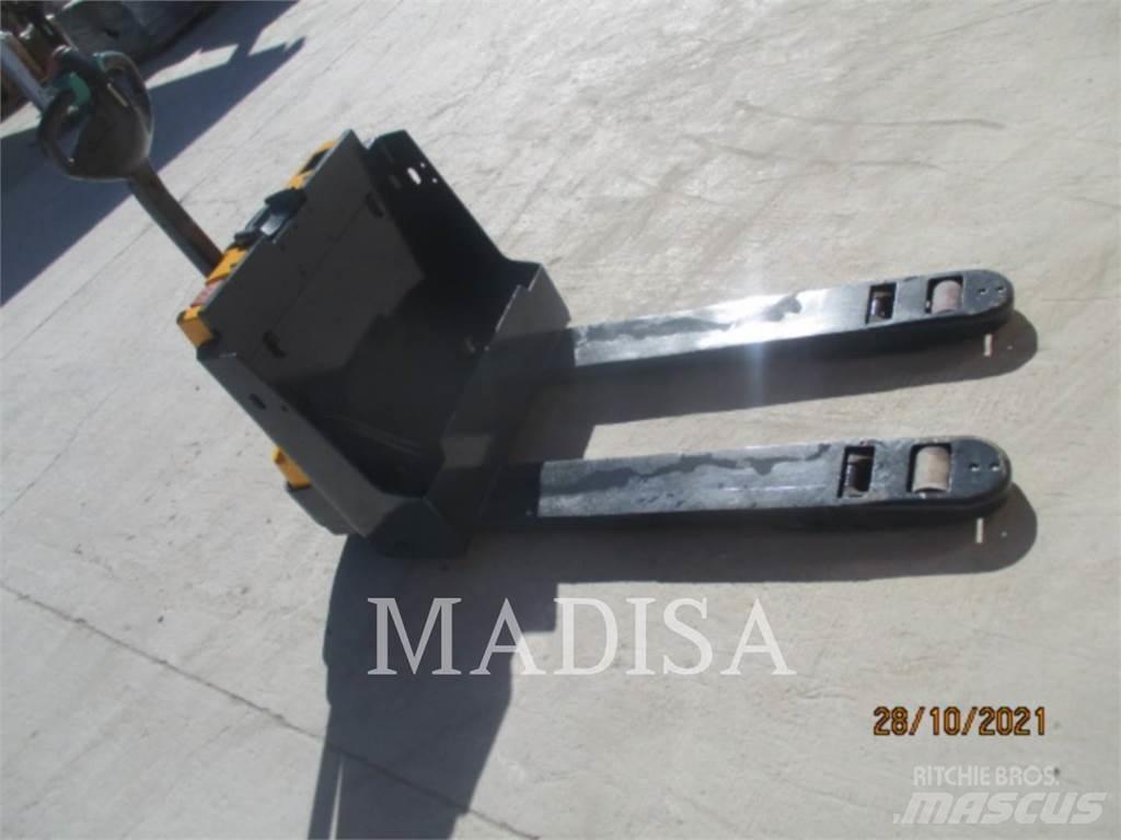 CAT LIFT TRUCKS EJE120E 其他叉车