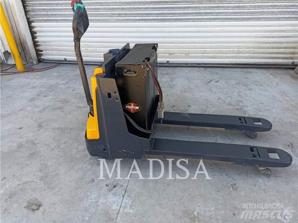 CAT LIFT TRUCKS EJE120E 其他叉车