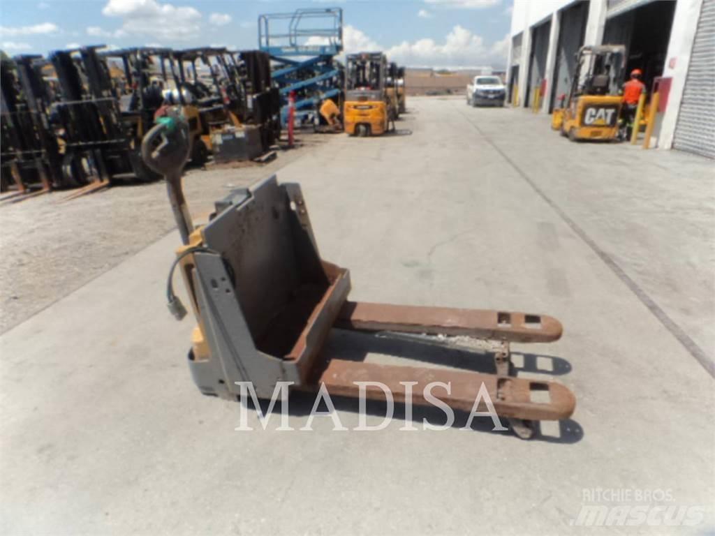 CAT LIFT TRUCKS EJE120E 其他叉车