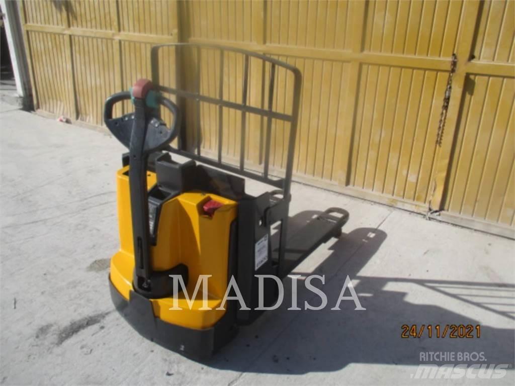 CAT LIFT TRUCKS EJE120E 其他叉车