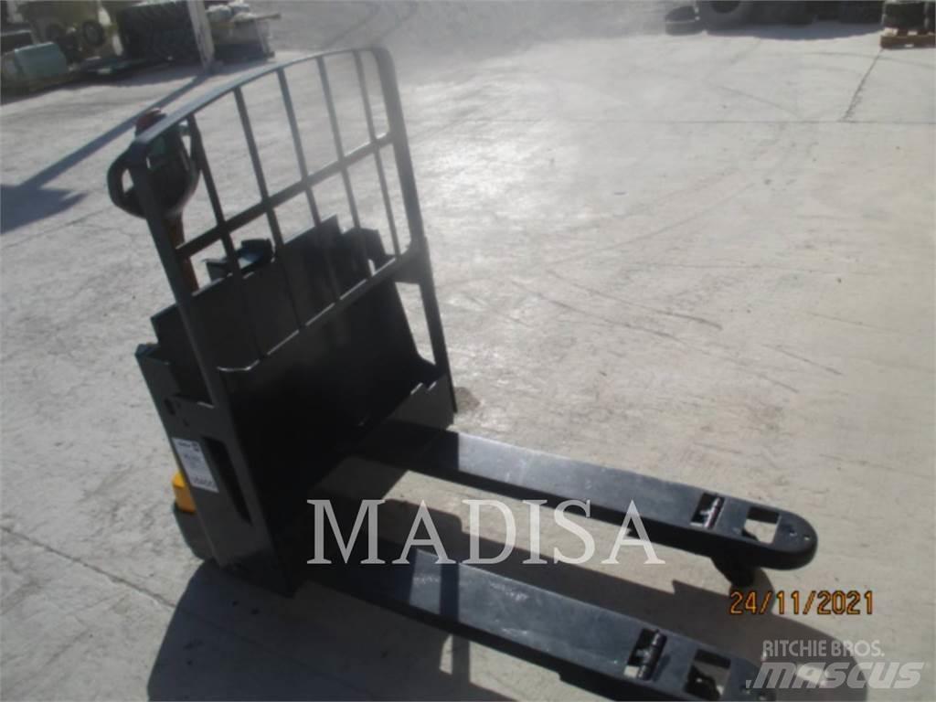 CAT LIFT TRUCKS EJE120E 其他叉车