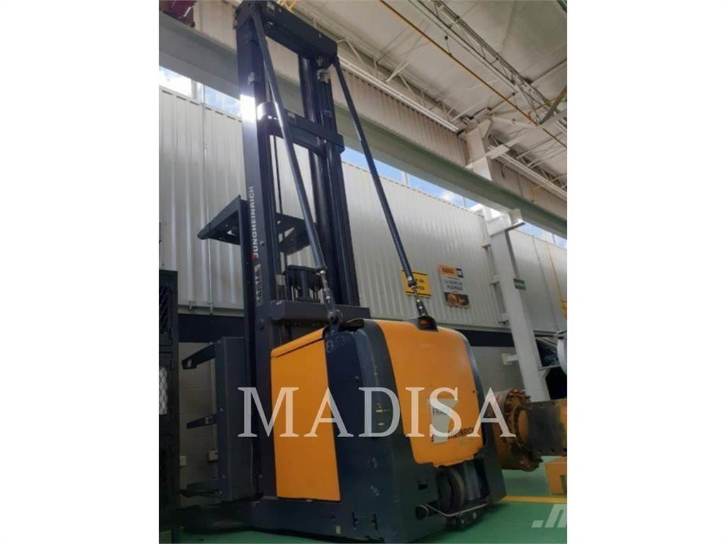 CAT LIFT TRUCKS EKS308 电动叉车