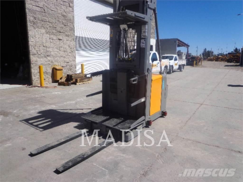 CAT LIFT TRUCKS EKS308 其他叉车