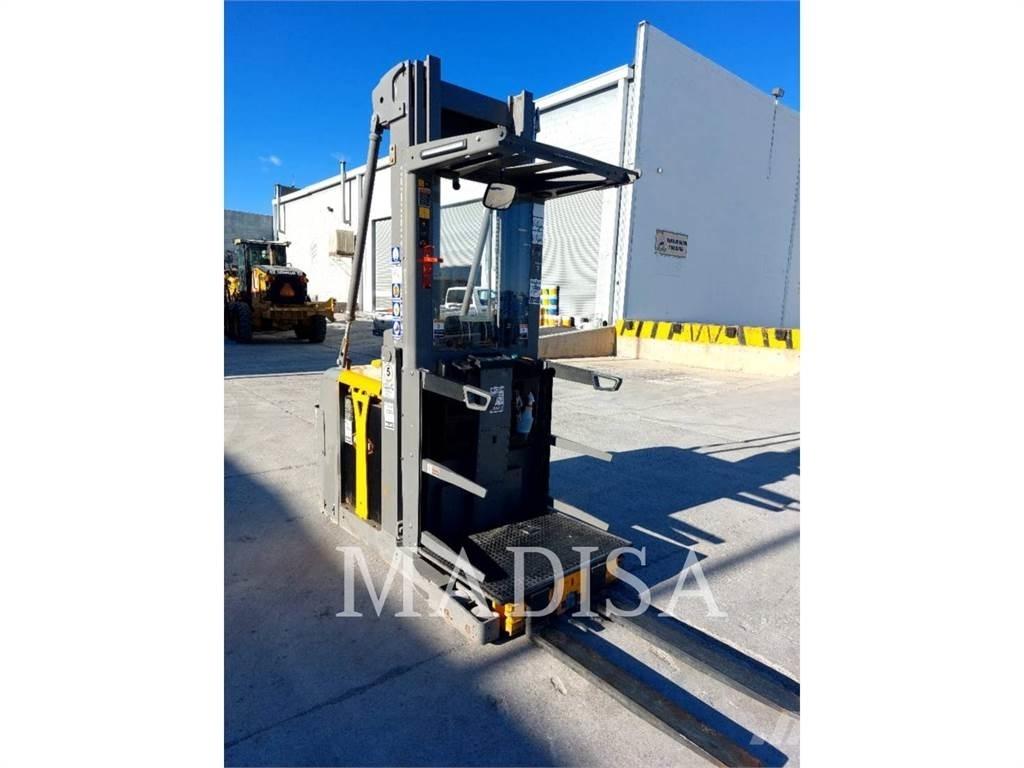 CAT LIFT TRUCKS EKS308 其他叉车