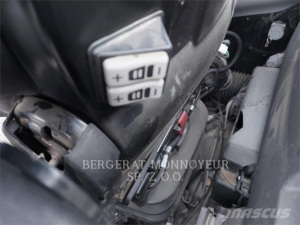 CAT M313D 轮式挖掘机