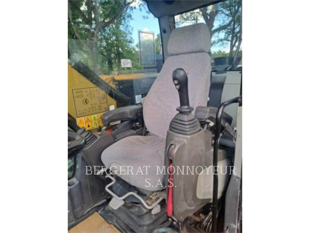 CAT M315F IVC 轮式挖掘机