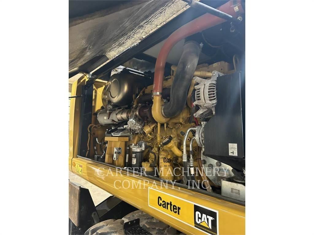 CAT M322F 轮式挖掘机