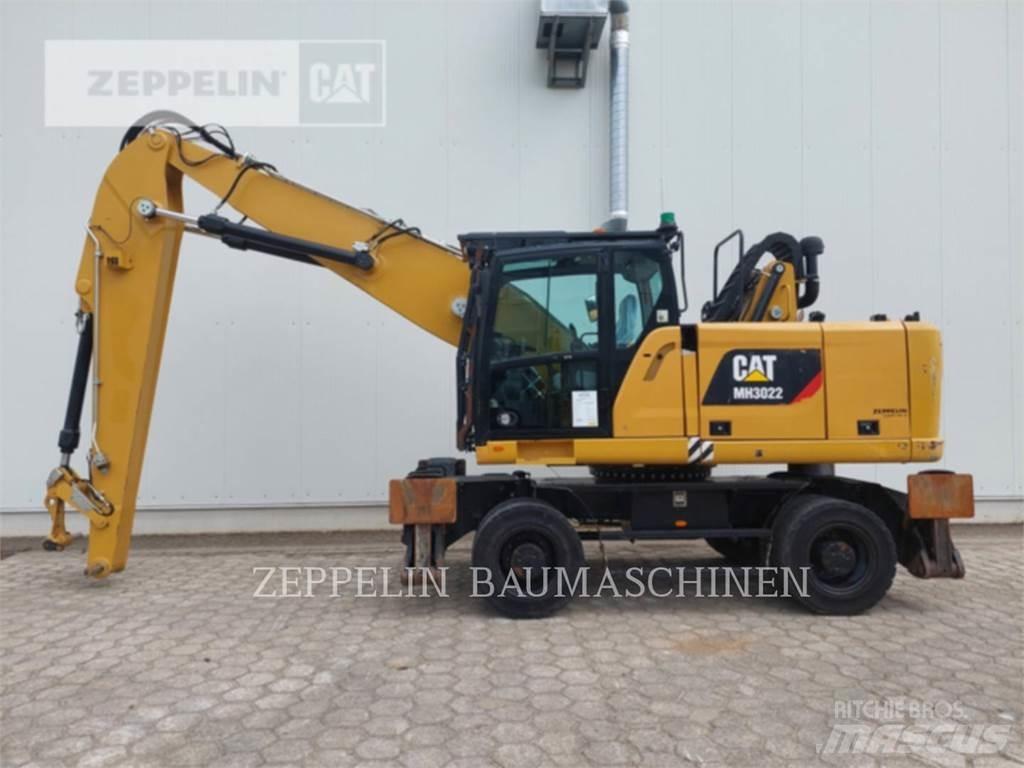 CAT MH3022-06C 组装挖掘机