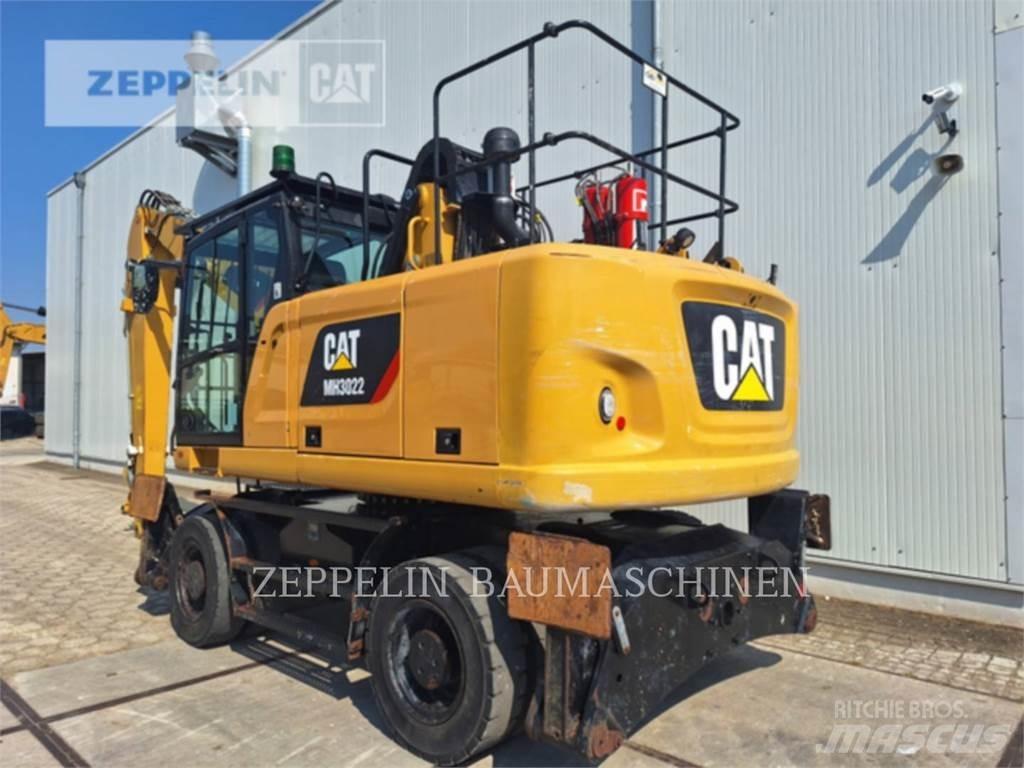 CAT MH3022-06C 组装挖掘机