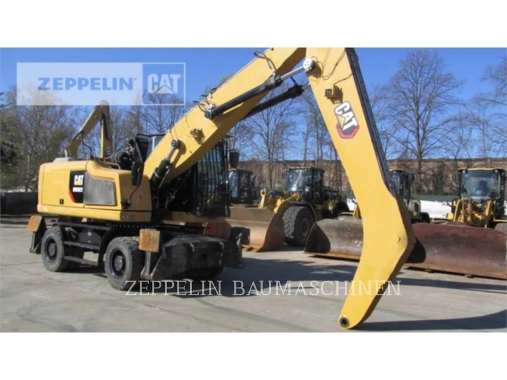 CAT MH3022-06C 组装挖掘机