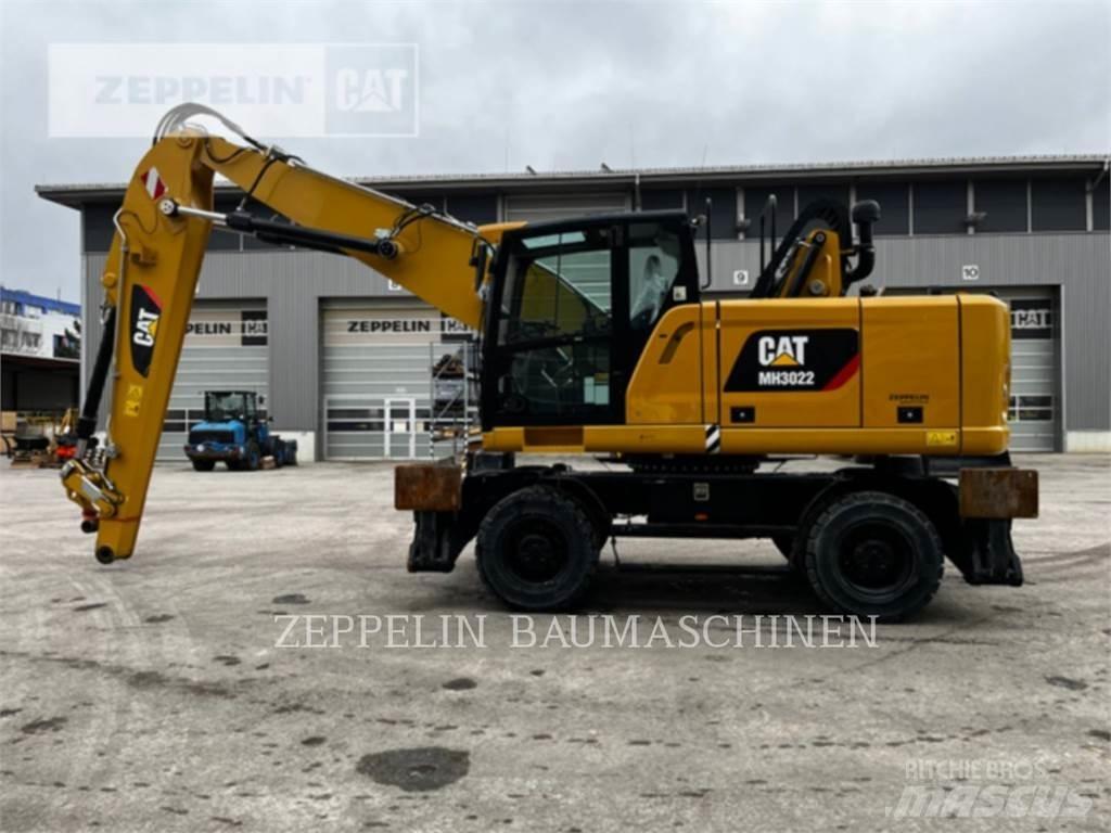 CAT MH3022-06C 组装挖掘机